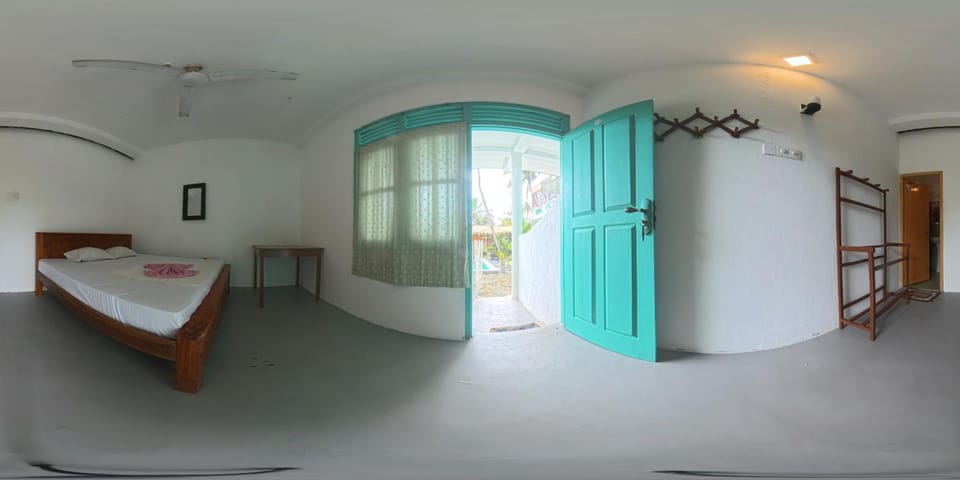 Asanka Surf House & Restaurant with pool Bed and Breakfast in Southern Province