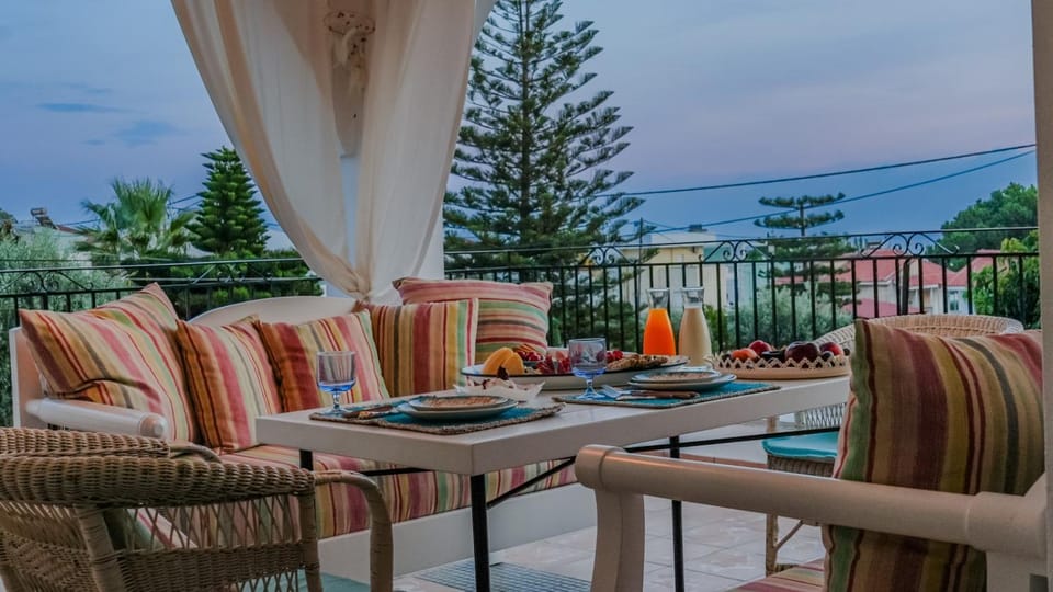 Villa Avocado Villa in Peloponnese, Western Greece and the Ionian