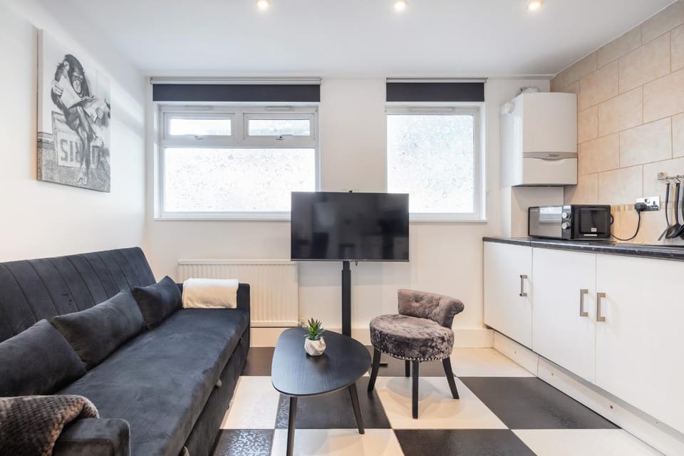 TV and multimedia, Seating area