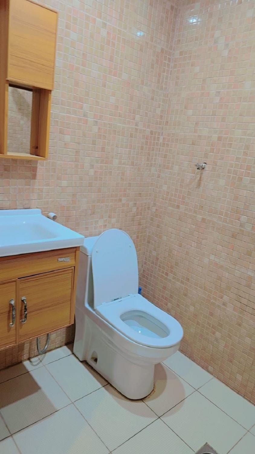 Toilet, Bathroom, Bath