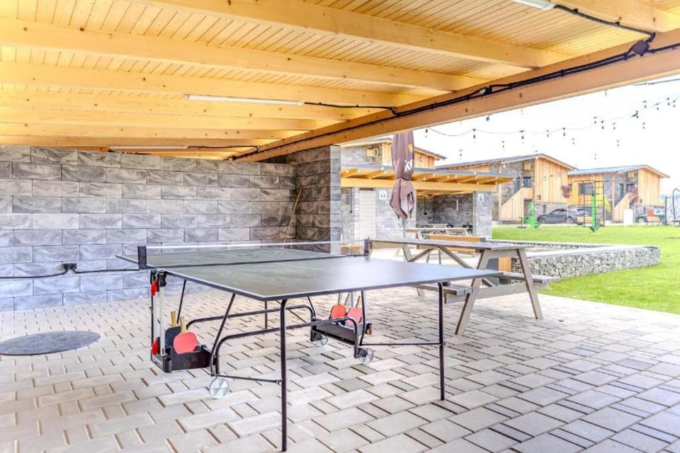 Table tennis
