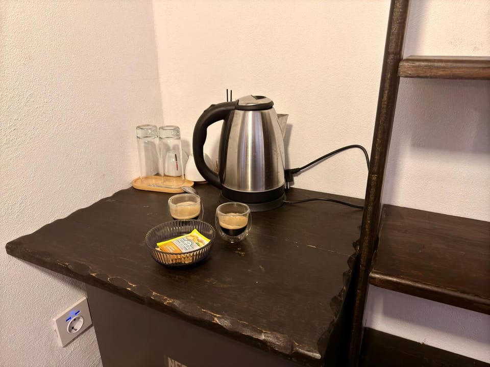 Coffee/tea facilities