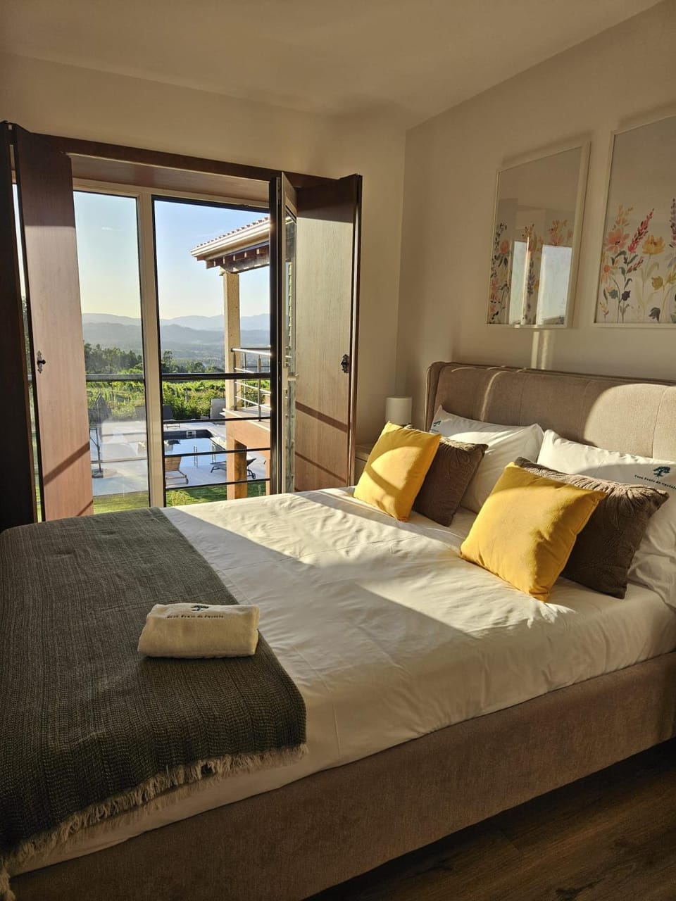 Natural landscape, View (from property/room), Bedroom