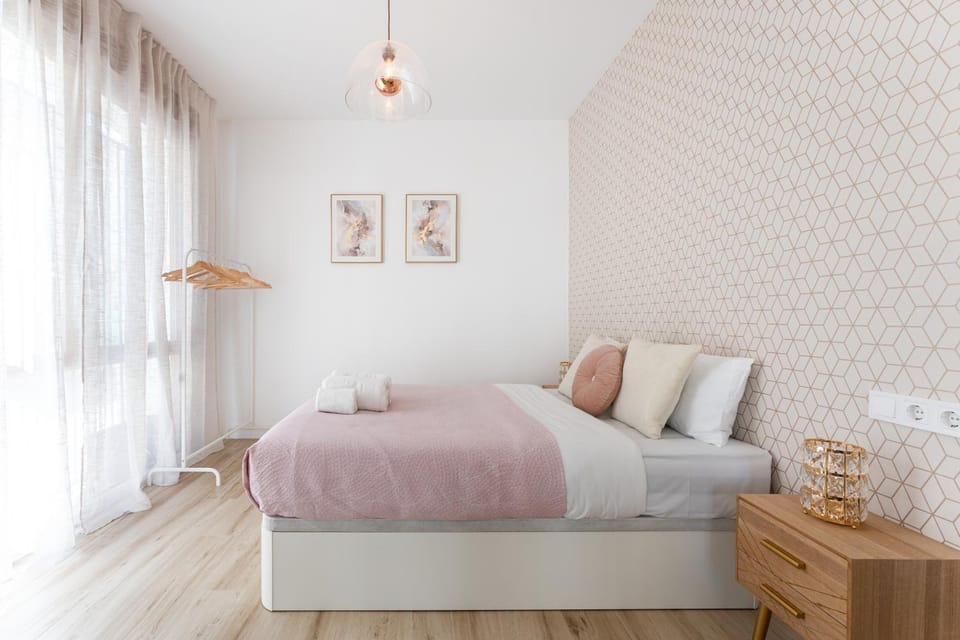 Bed, Photo of the whole room
