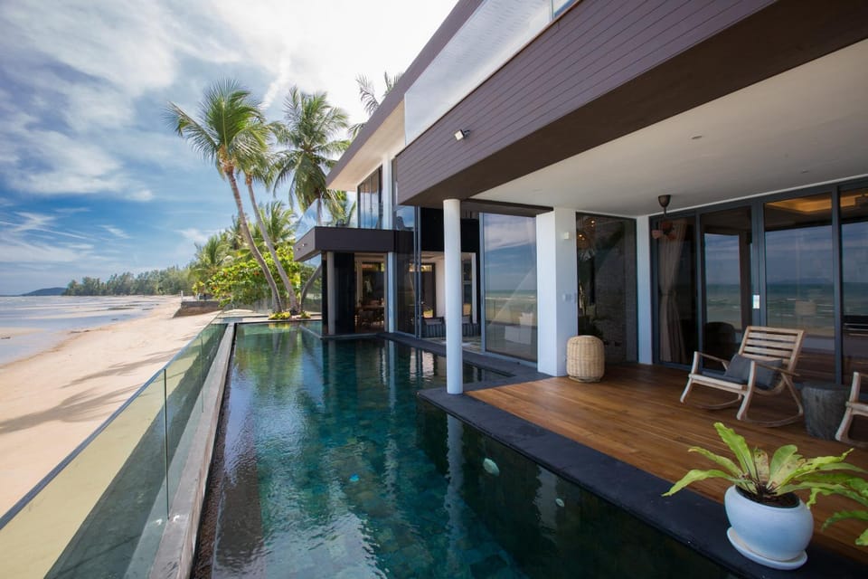 Balcony/Terrace, Balcony/Terrace, Swimming pool