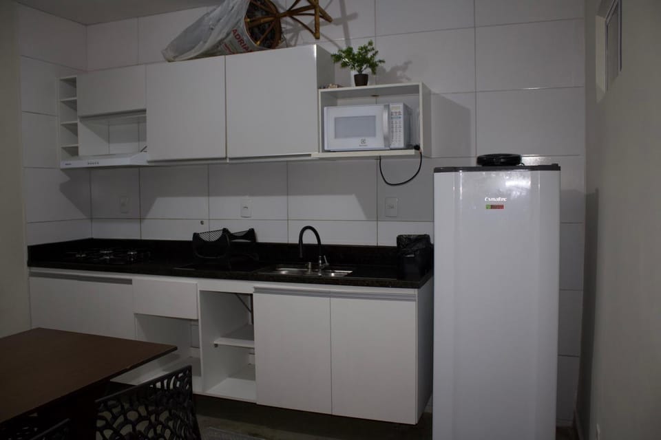 Kitchen or kitchenette, Communal kitchen, minibar, stove