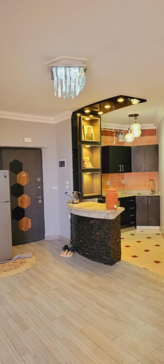 قريه سمر لاند علي البحر مباشرا و حمام سباحه للكبار والاطفال وامن Apartment in Hurghada