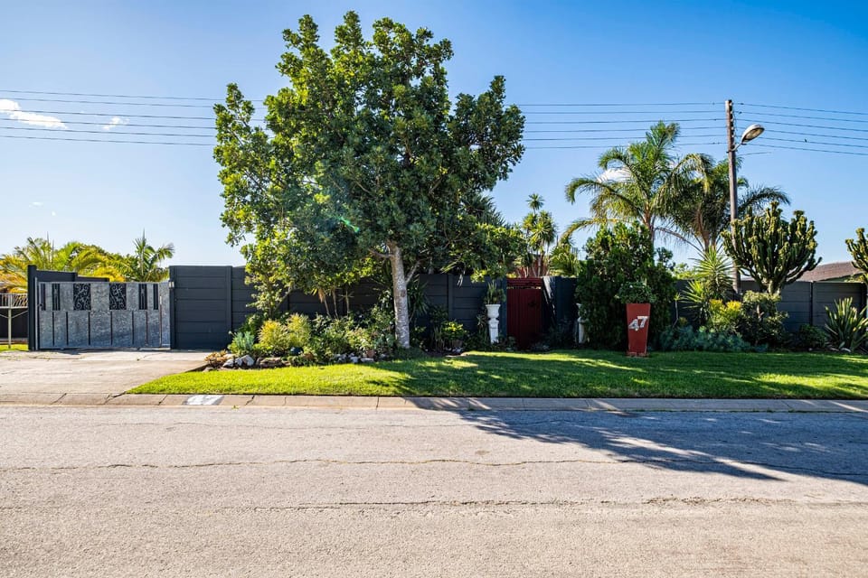 Property building, Street view