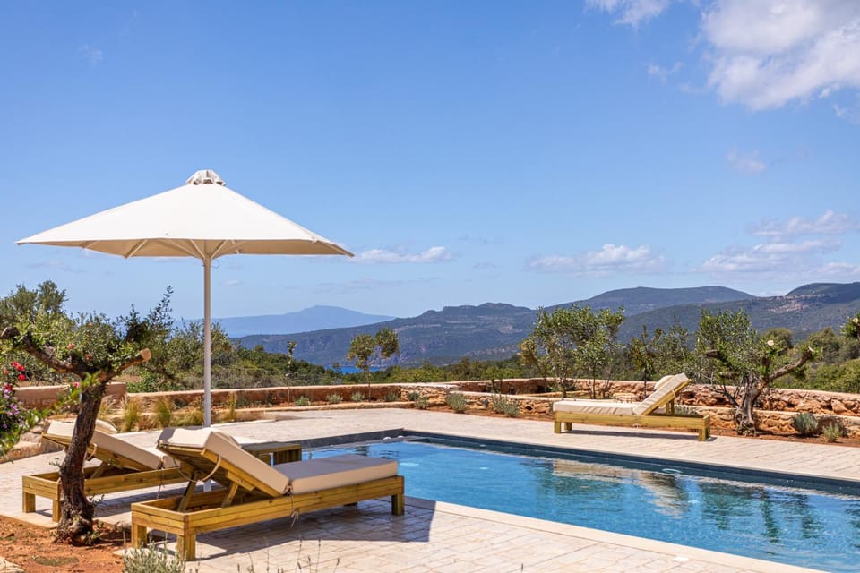 Natural landscape, Swimming pool, Swimming pool, sunbed