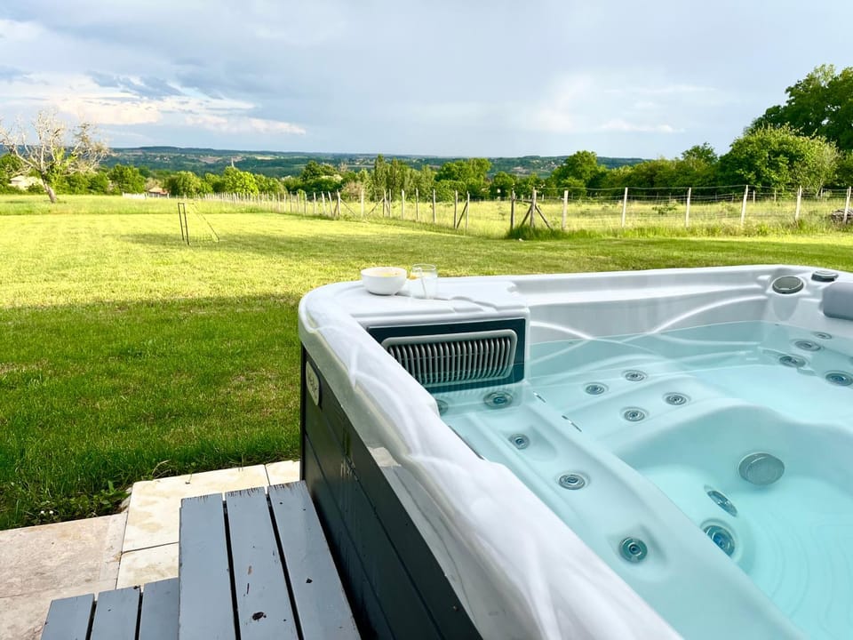 Villa moderne vue exceptionnelle et SPA Villa in Nouvelle-Aquitaine