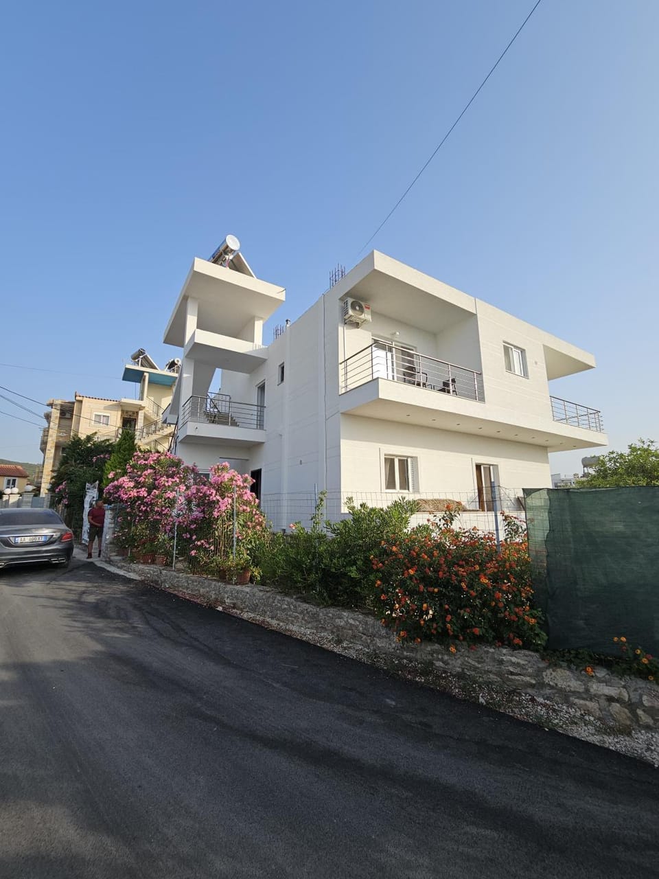 Property building, Neighbourhood, Street view, Location