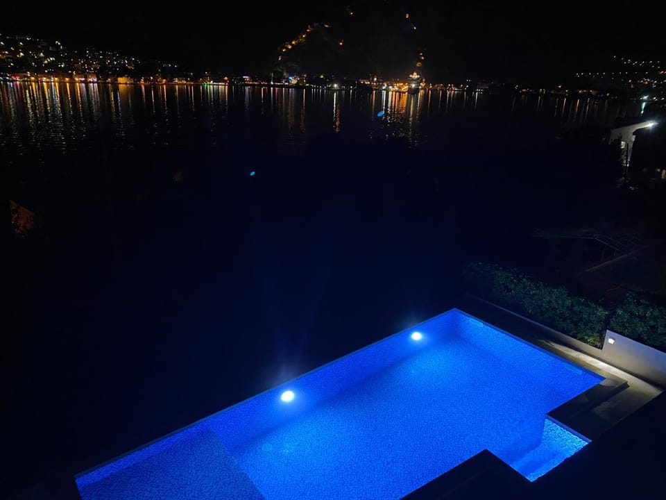 Luxury Kotor bay view Apartment Apartment in Muo