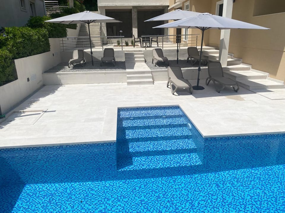 Luxury Kotor bay view studio Apartment in Muo