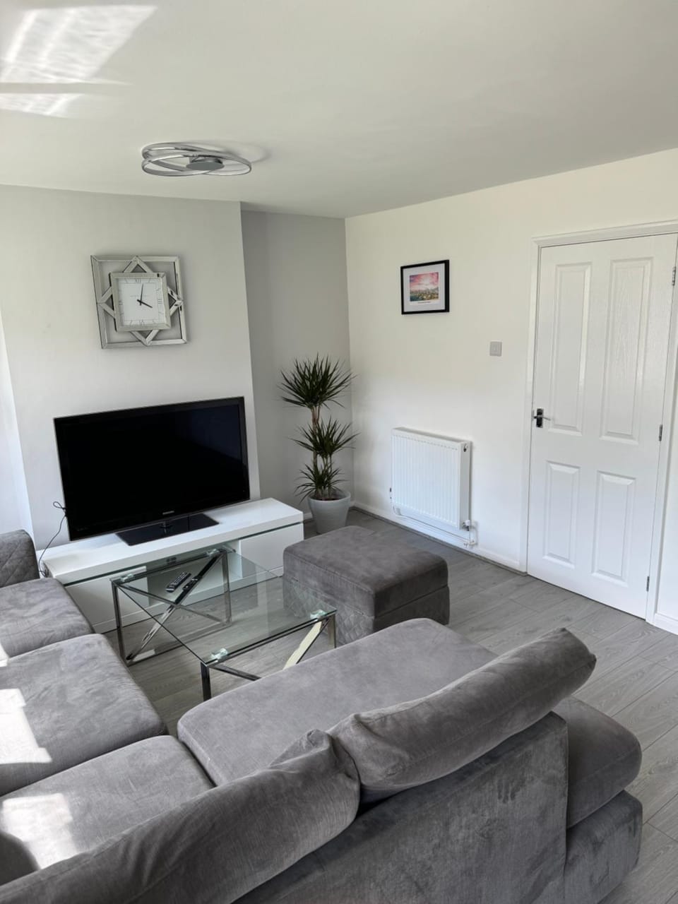 TV and multimedia, Living room, Seating area