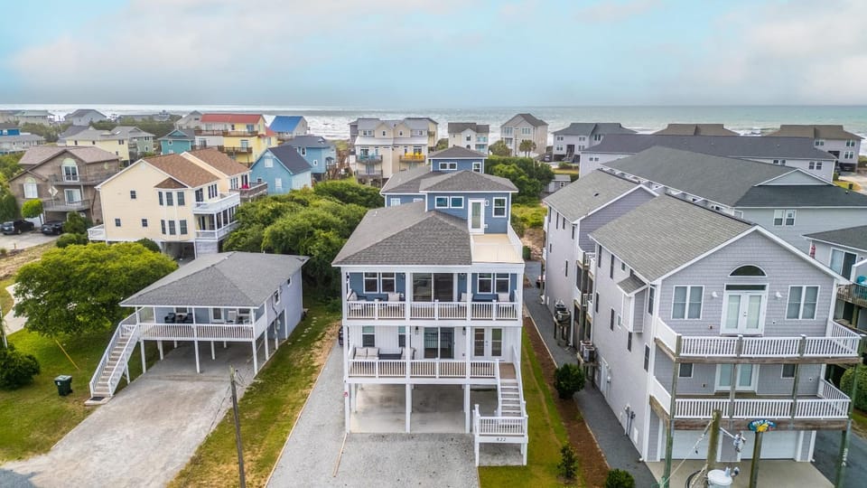 Seaside Serenity Beautiful Home on Topsail 7 BR House in Surf City