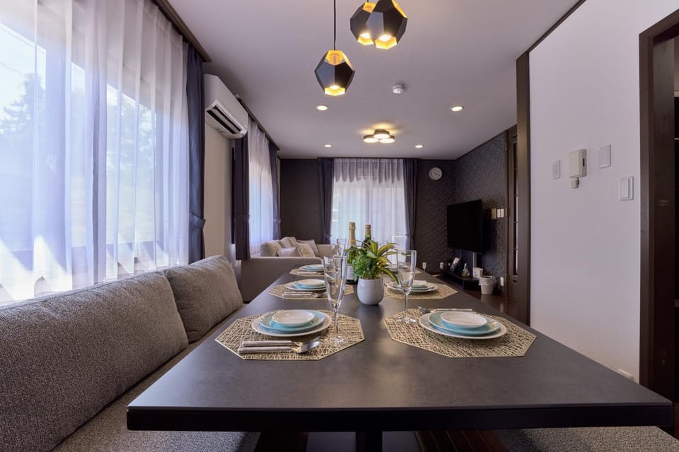 Living room, Dining area