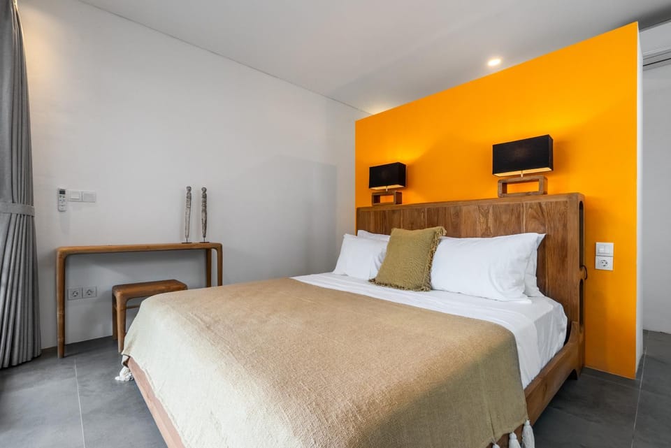 Bed, Bedroom, air conditioner