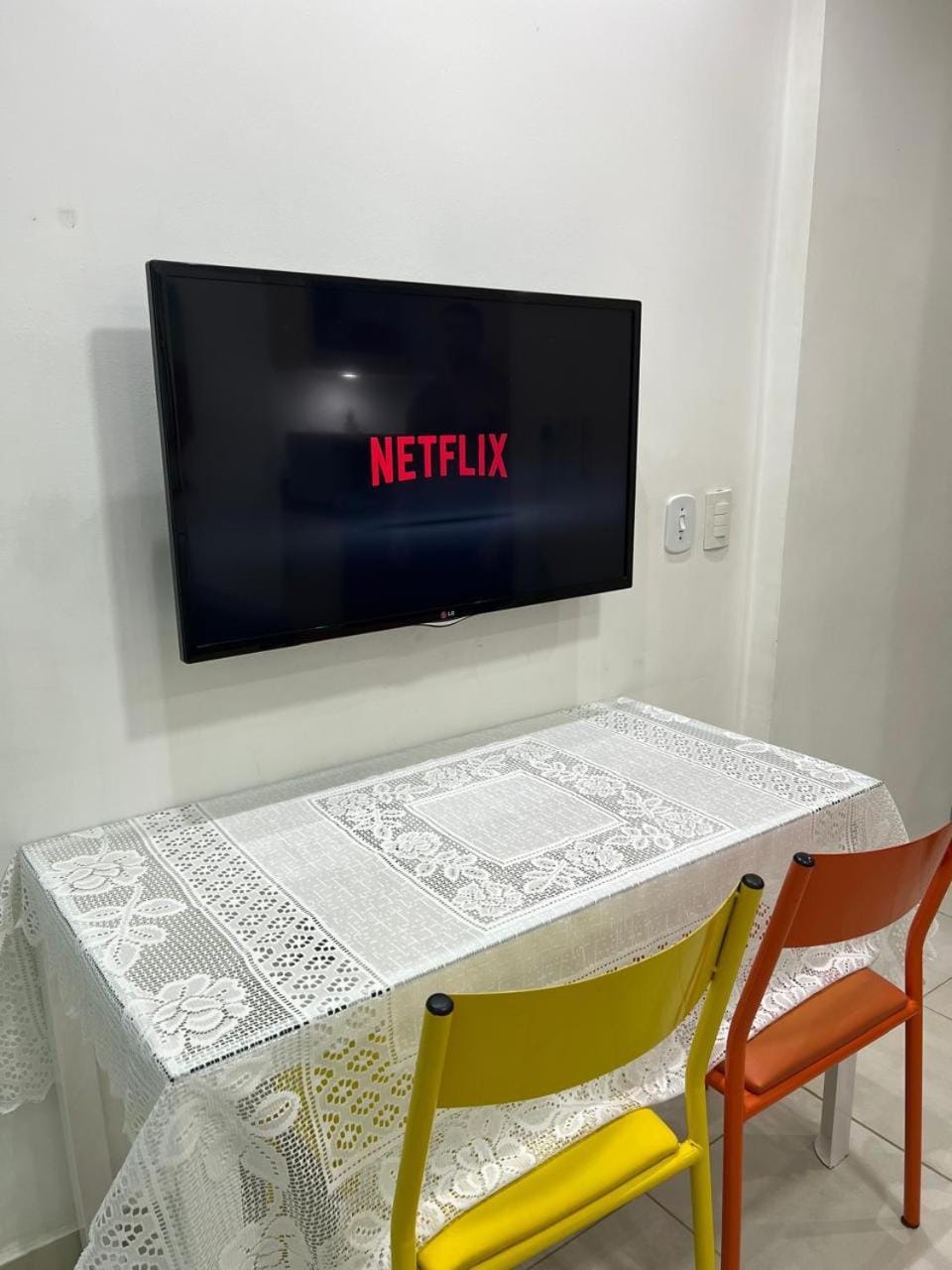 TV and multimedia, Dining area