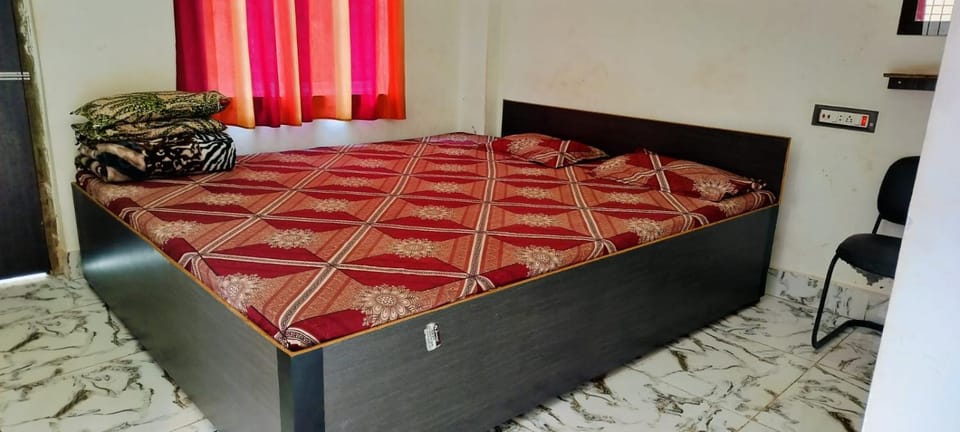 Baidyanath Ashram Deoghar AC Room's Hotel in West Bengal