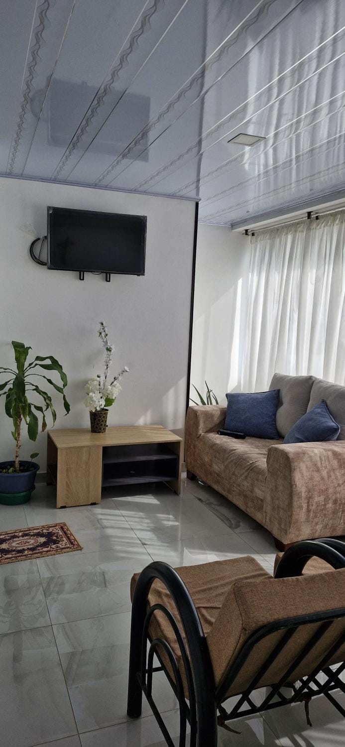 Communal lounge/ TV room