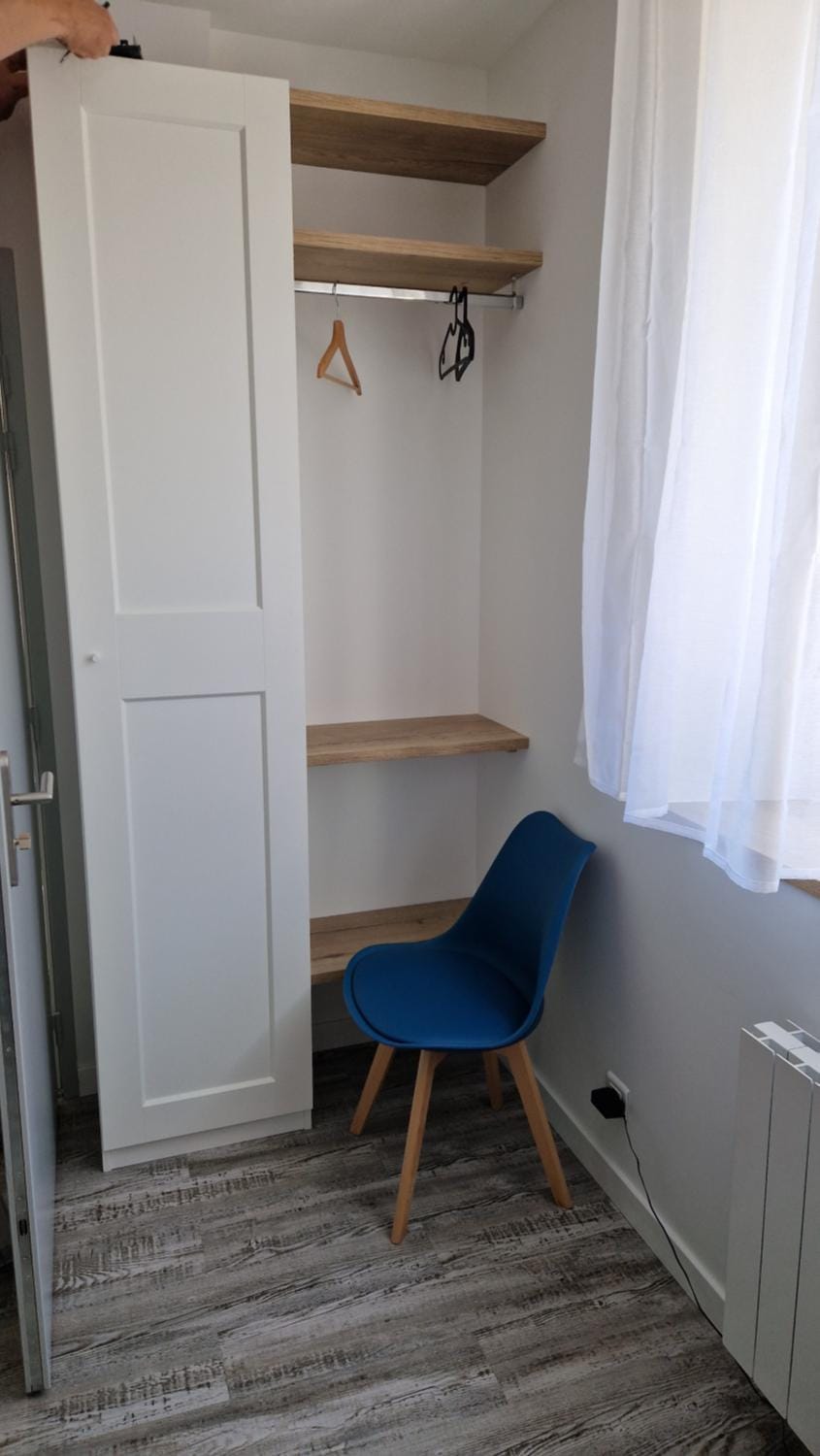 wardrobe