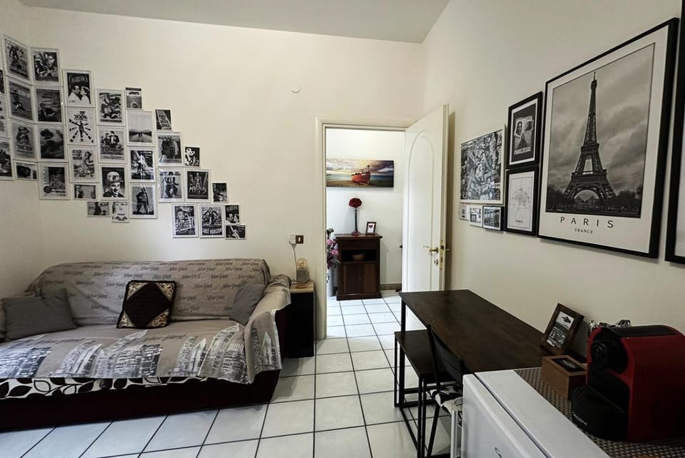 Kitchen or kitchenette, kitchen