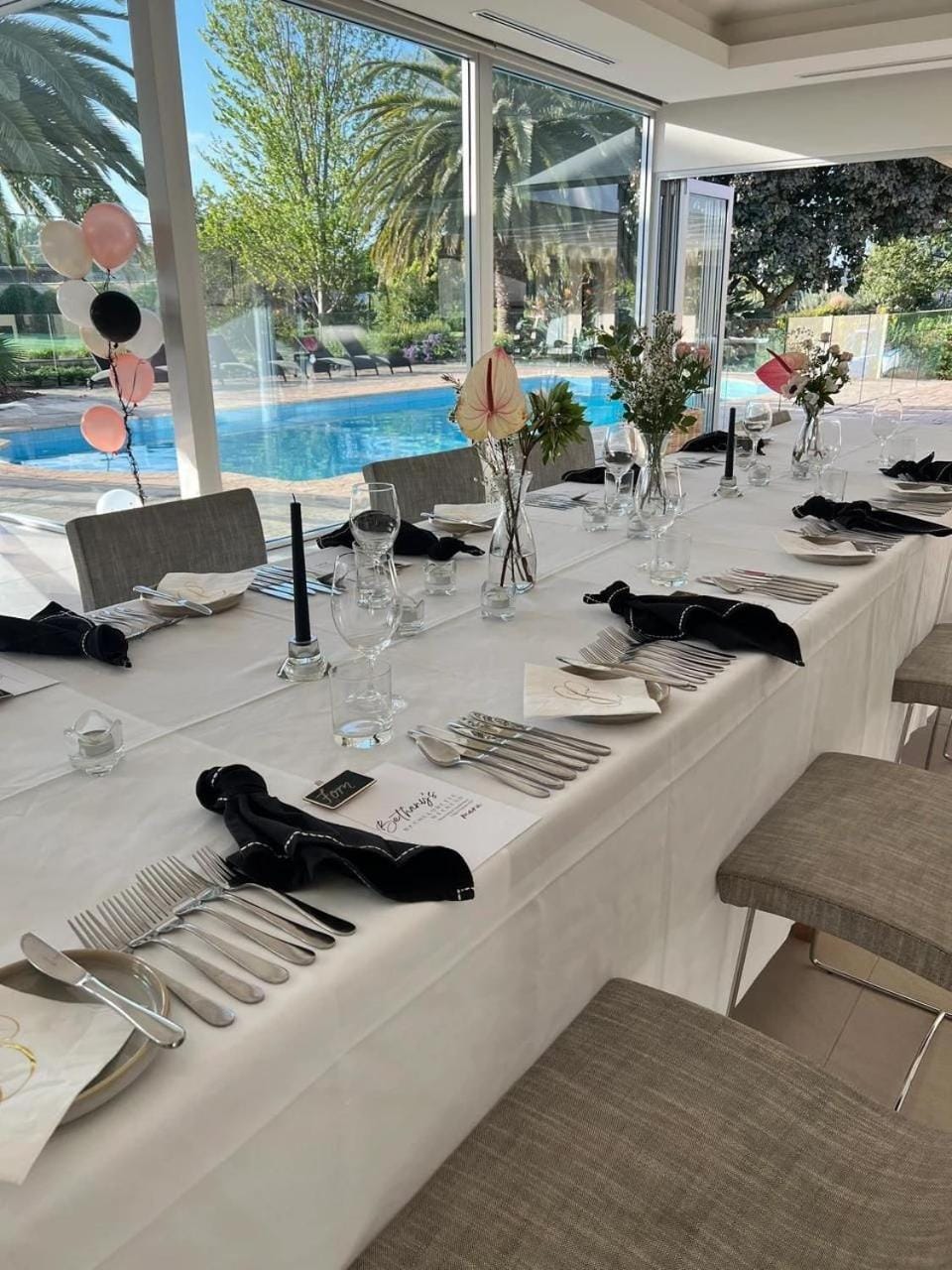 Banquet/Function facilities, Dining area, Pool view