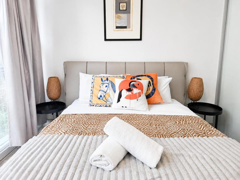 Modern CBD Stay Steps to ICC & Harbour Apartment in Sydney