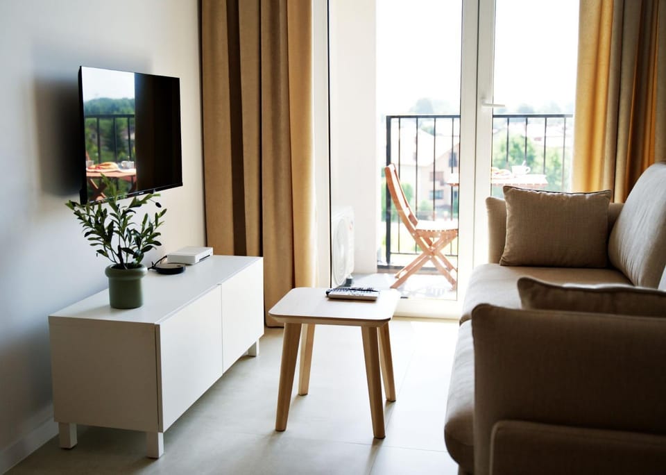 TV and multimedia, Seating area