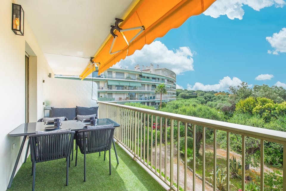 Patio, View (from property/room), Balcony/Terrace
