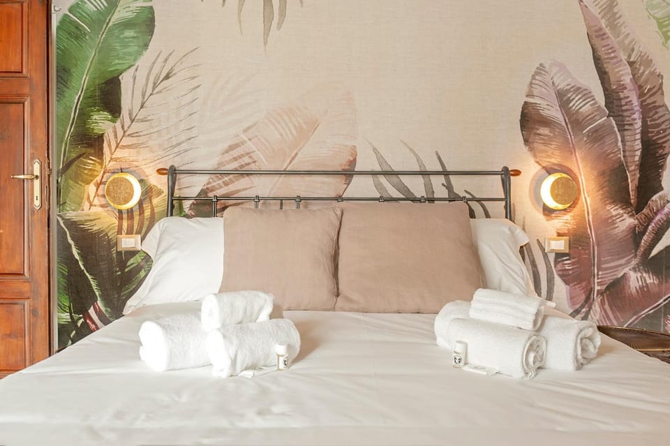 Bedroom, air conditioner