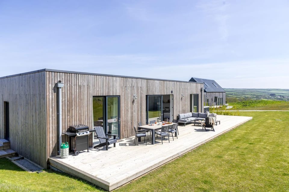 Patio, BBQ facilities, Garden
