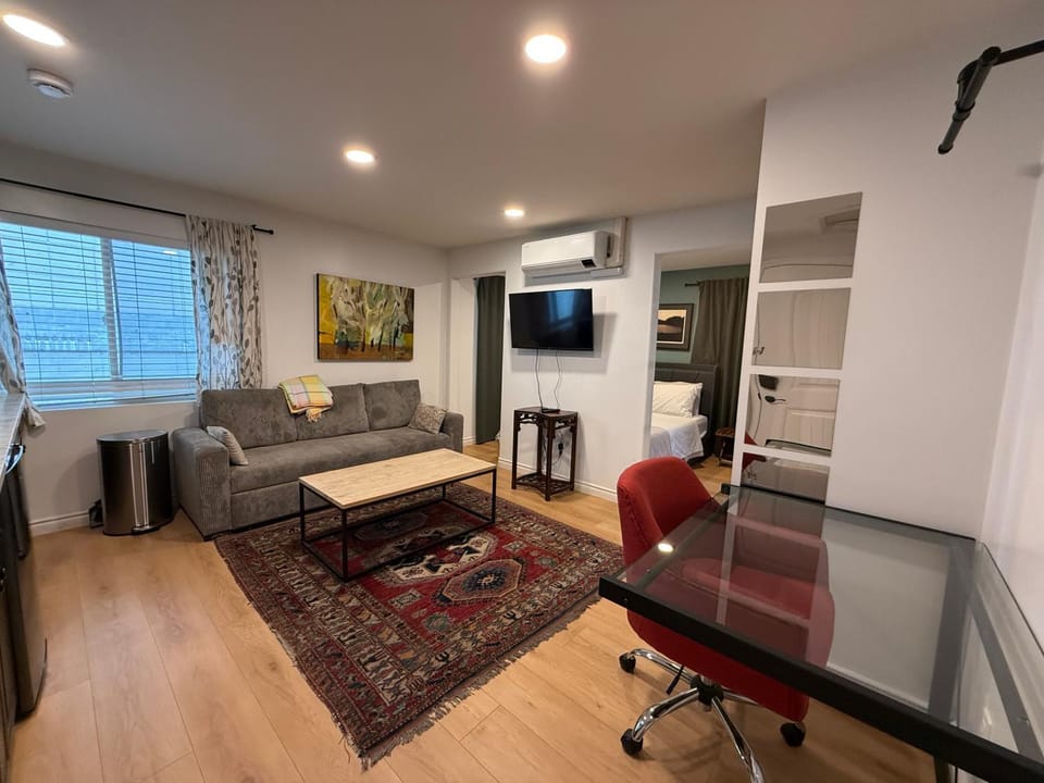 Pasadena Old Town Cottage Apartment in Pasadena