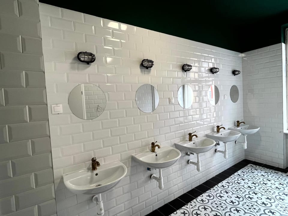 Toilet, Bathroom