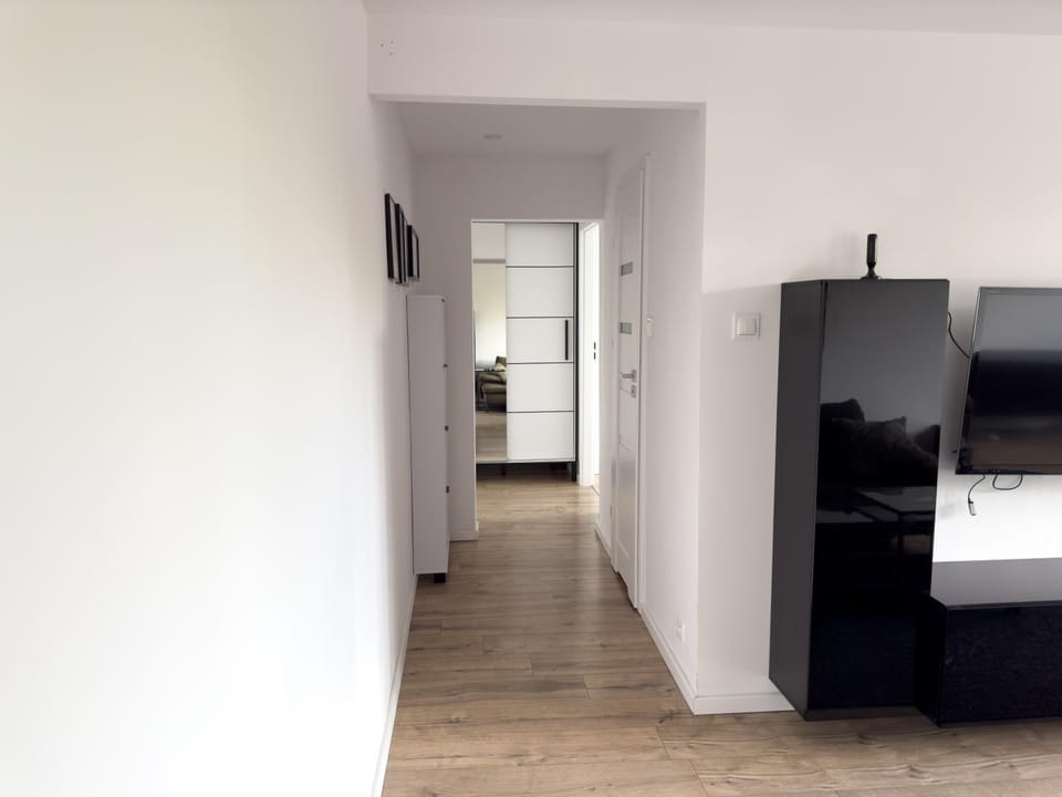 Photo of the whole room, wardrobe