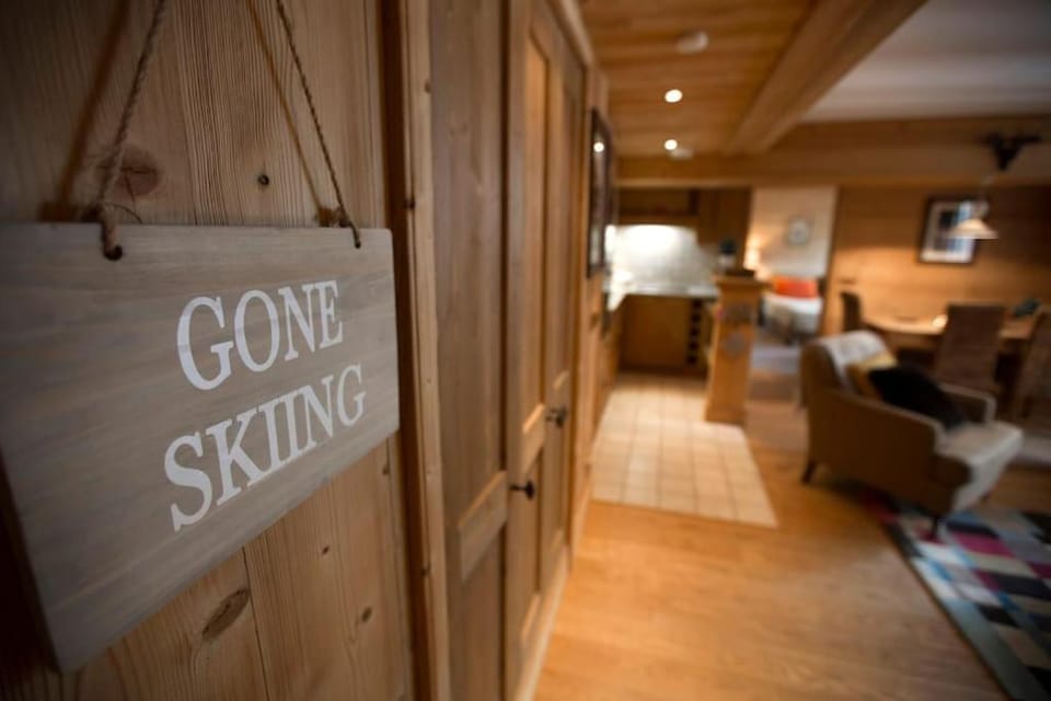 L'Aquila 23 - 2 bedroom apartment on the piste Apartment in Val dIsere