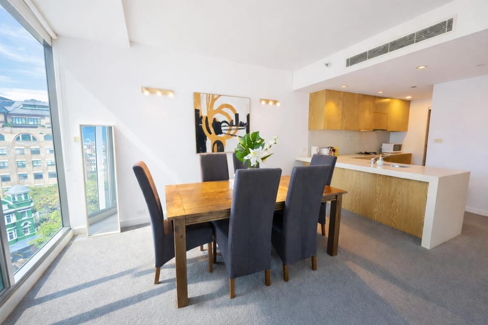 Spacious 2BR with Huge Balcony by Hyde Park CBD Apartment in Surry Hills