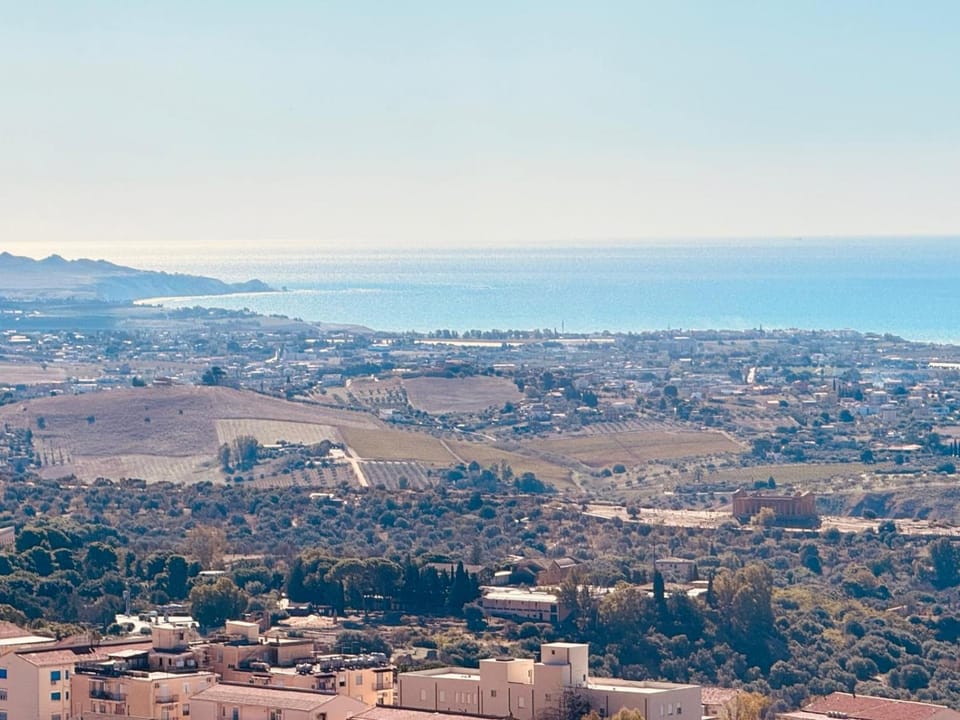 Nearby landmark, Natural landscape, Sea view