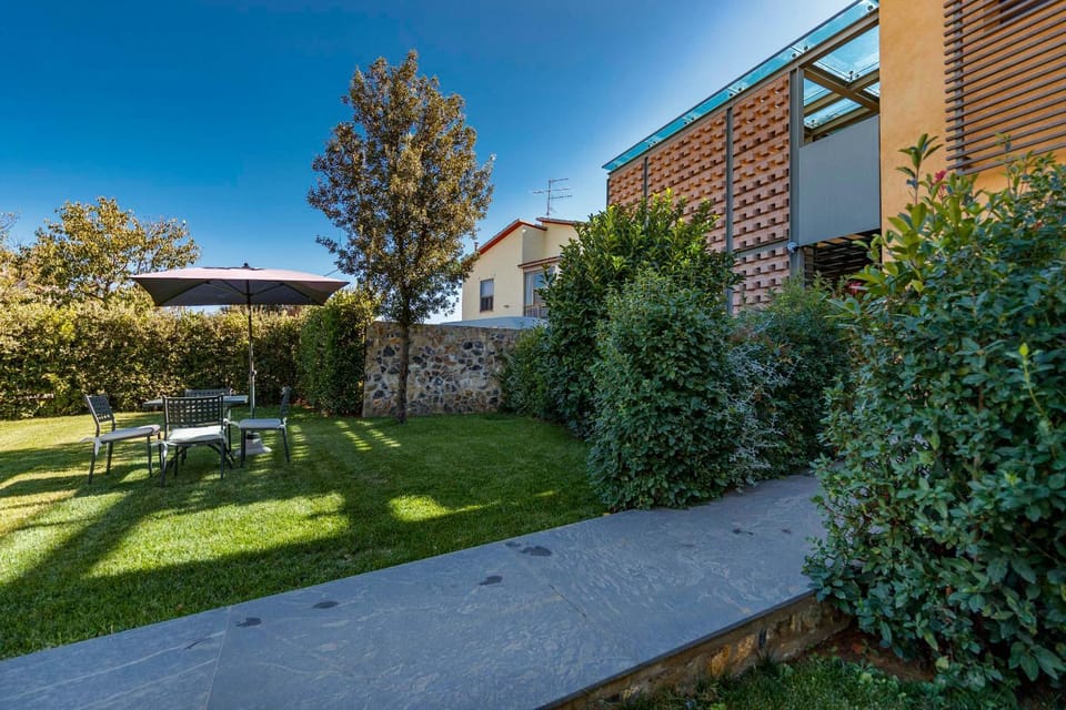 Property building, Garden