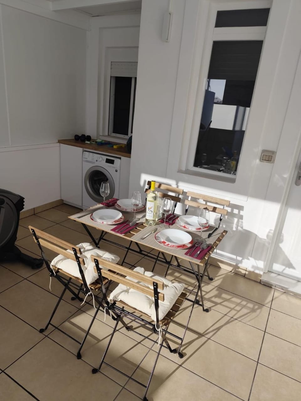 Patio, Balcony/Terrace, Seating area, Dining area, sunbed, towels, washing machine