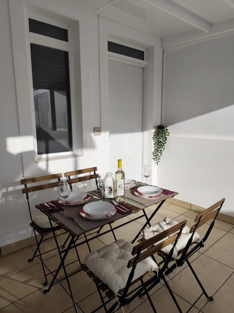 Patio, Balcony/Terrace, Seating area, Dining area, sunbed, towels, washing machine