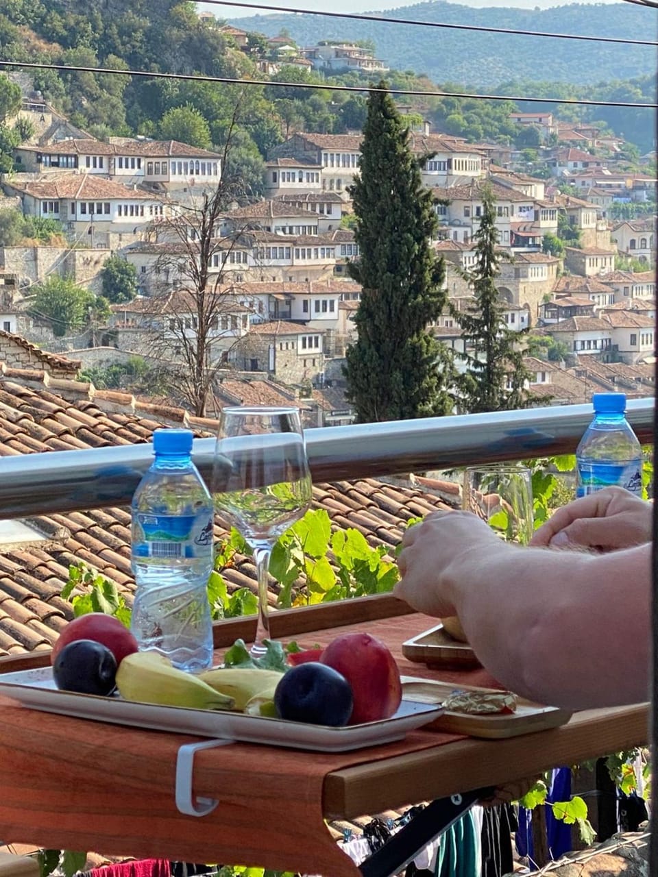 Day, Natural landscape, View (from property/room), Balcony/Terrace, Food and drinks, City view, Mountain view