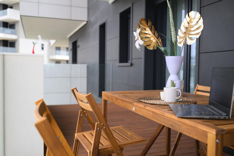 Balcony/Terrace, Dining area