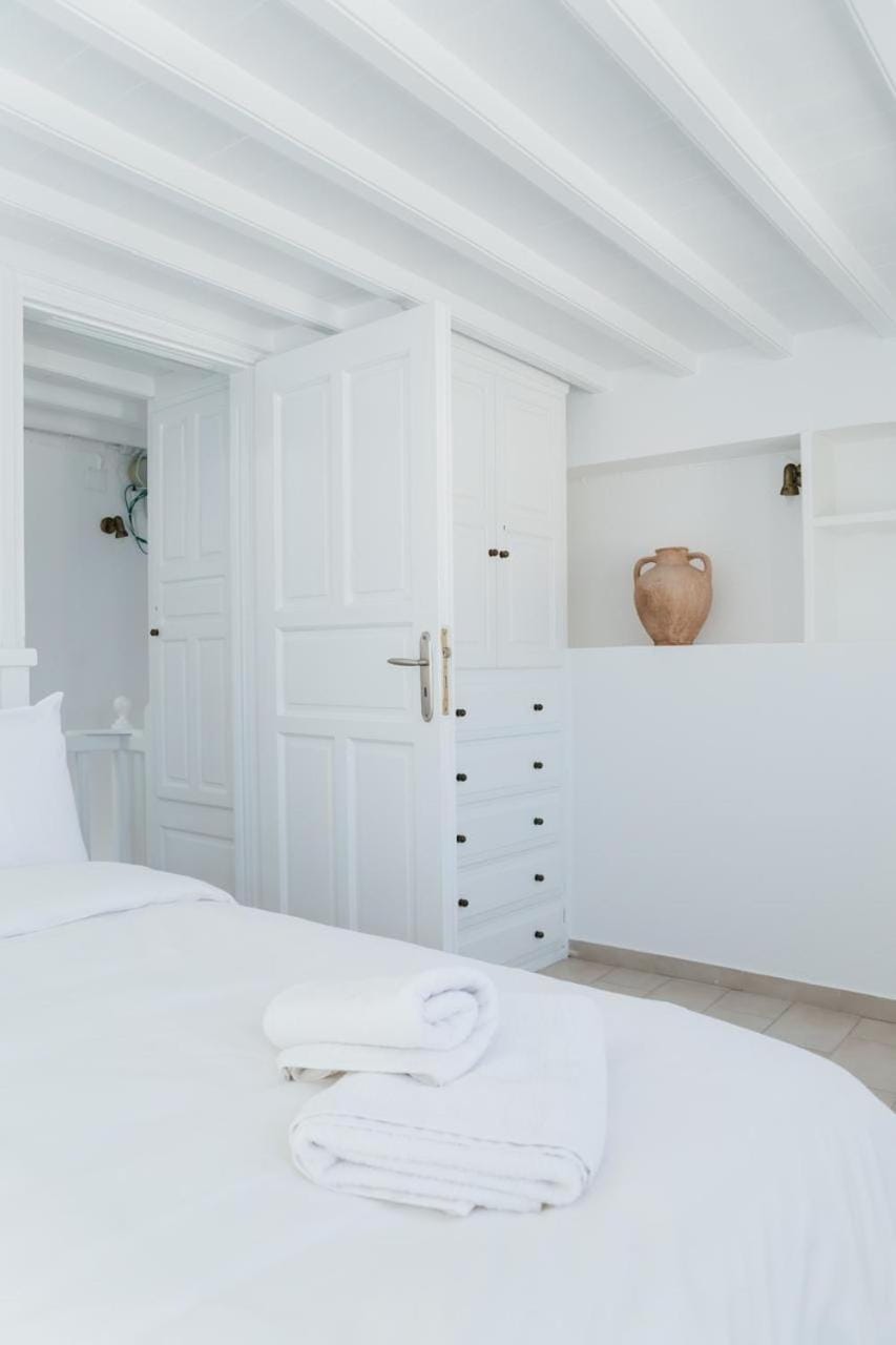 Mooi Manto Sunset Loft Apartment in Mykonos