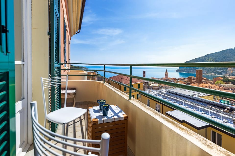 Hostdomus - Casa Ester Apartment in Noli