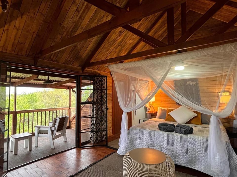 Bed, Balcony/Terrace, Bedroom