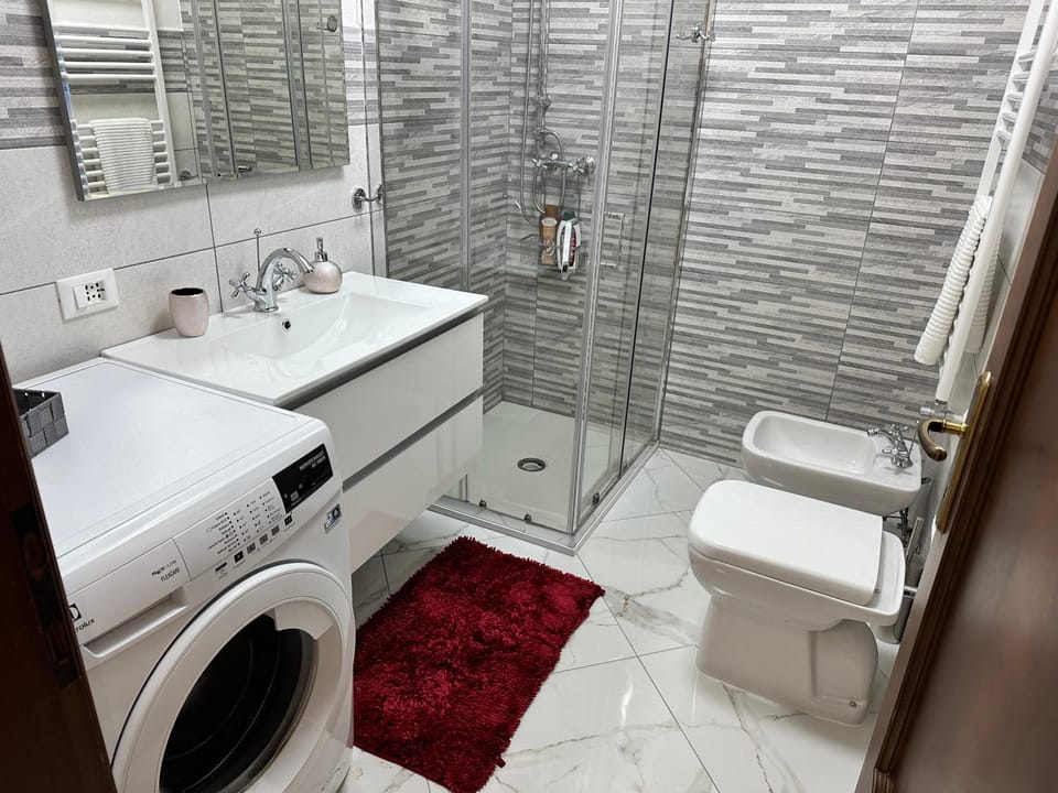 Shower, Toilet, Bathroom, washing machine, dryer
