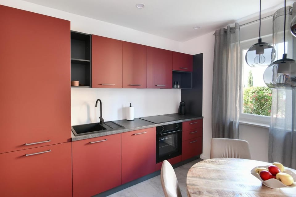 dishwasher, microwave, oven, kitchen