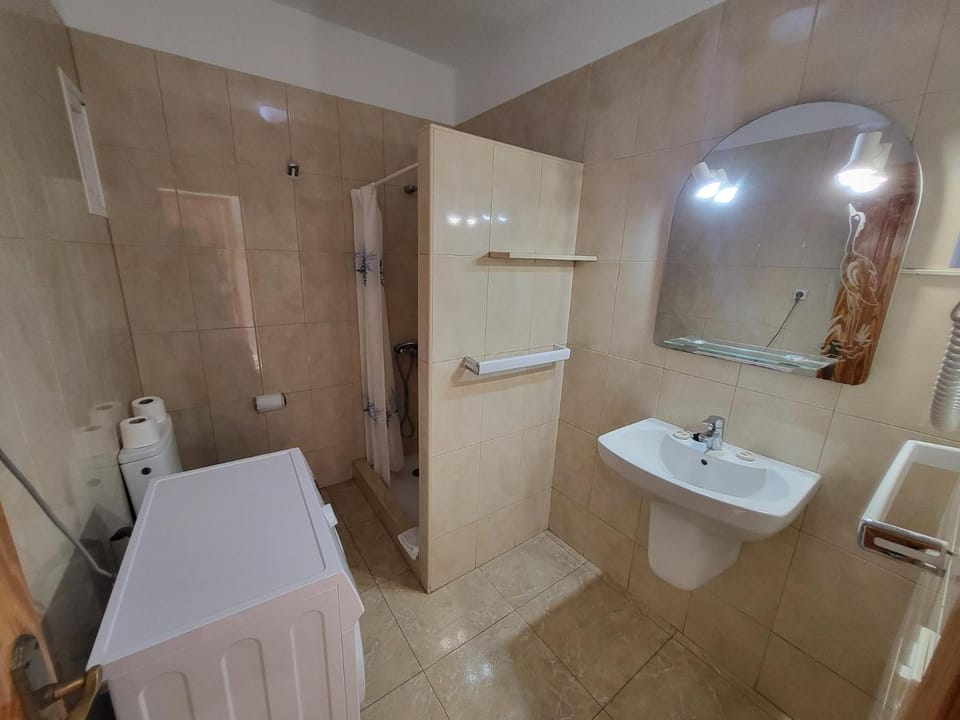 Las Floritas 2 Apartment in Playa de las Americas