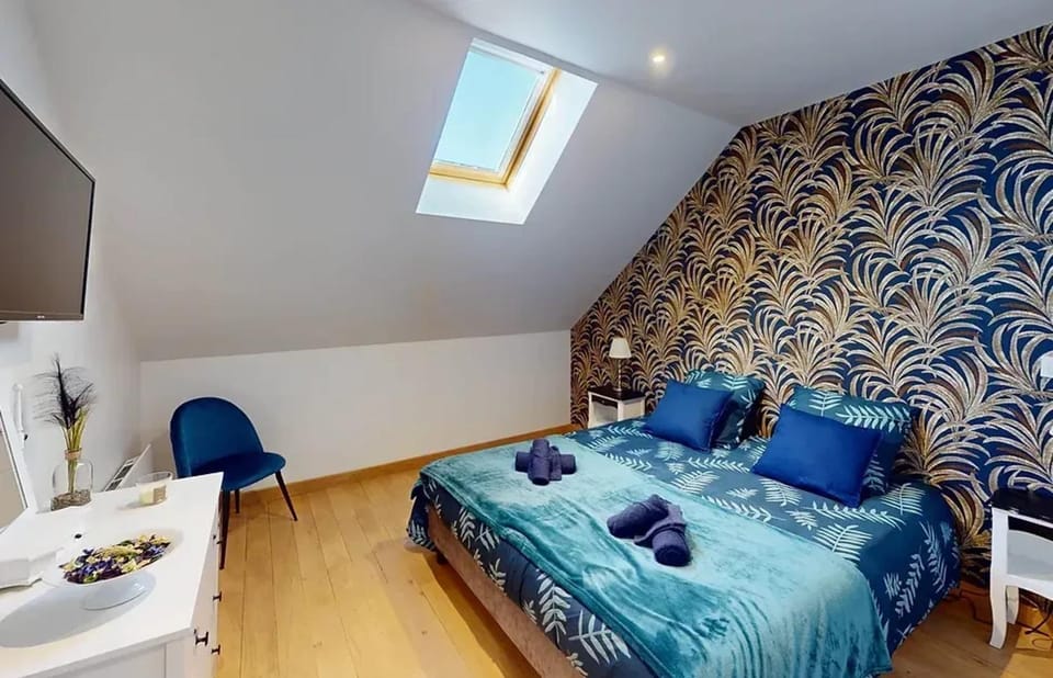 Photo of the whole room